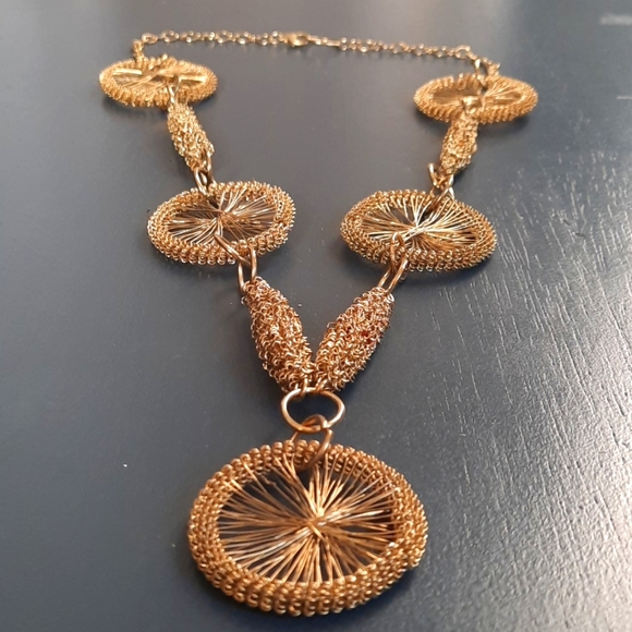 VINTAGE 'GOLD COCOONS AND WHEELS' - Picture 2 of 7